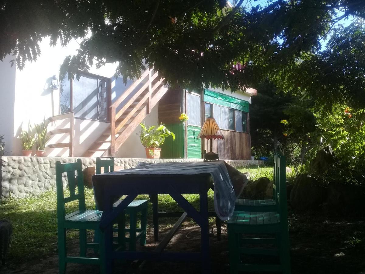 Los Aventureros Hostel Samaipata Luaran gambar